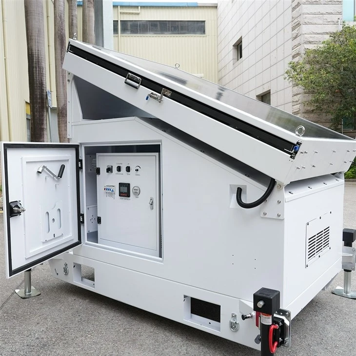 Three Solar Panels HiSKID Solar Lighting Tower With Back-up Generator factory